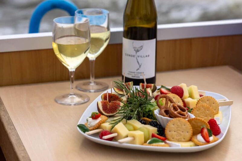 Hamburg: Cheese & Wine Cruise - An In-Depth Look at the Hamburg Cheese & Wine Cruise
