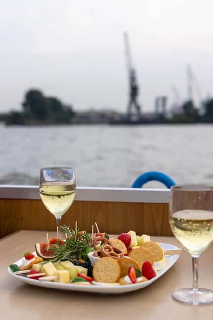 Hamburg: Cheese & Wine Cruise - FAQs