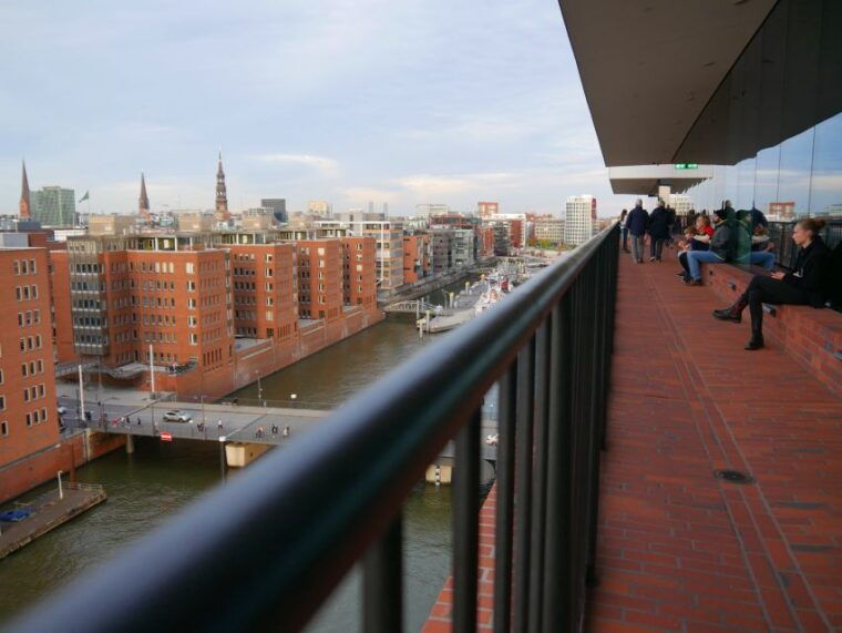 hamburg-elbphilharmonie-plaza-guided-tour
