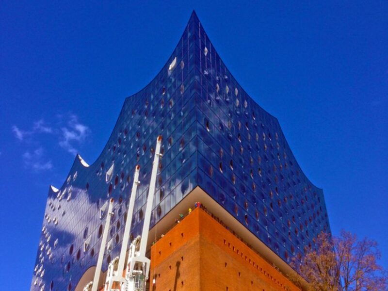 hamburg-elbphilharmonie-plaza-highlights-surroundings