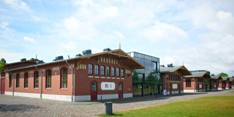 hamburg-emigration-museum-ballinstadt-entry-ticket