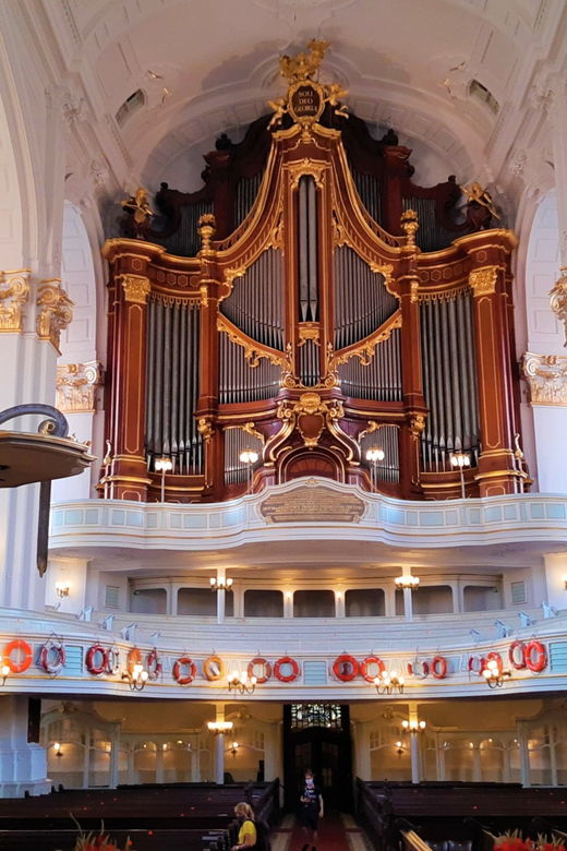 hamburg-guided-tour-of-st-michaels-church