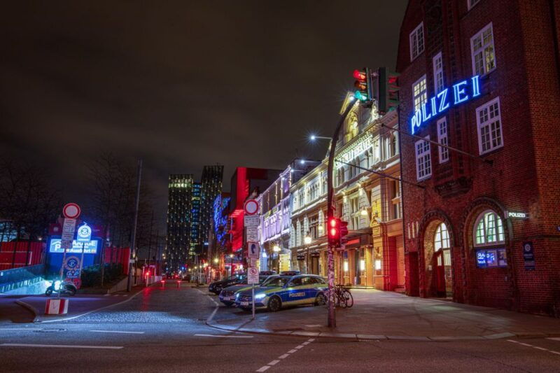 hamburg-in-the-footsteps-of-olivia-reeperbahn-tour