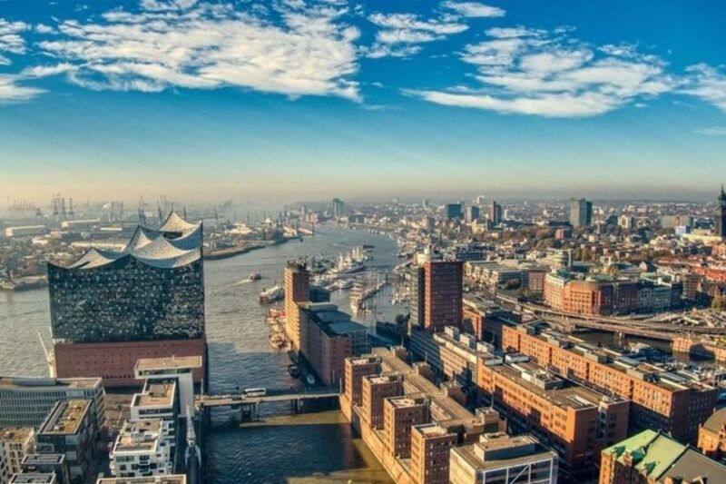 hamburg-must-see-walking-tour-with-a-guide