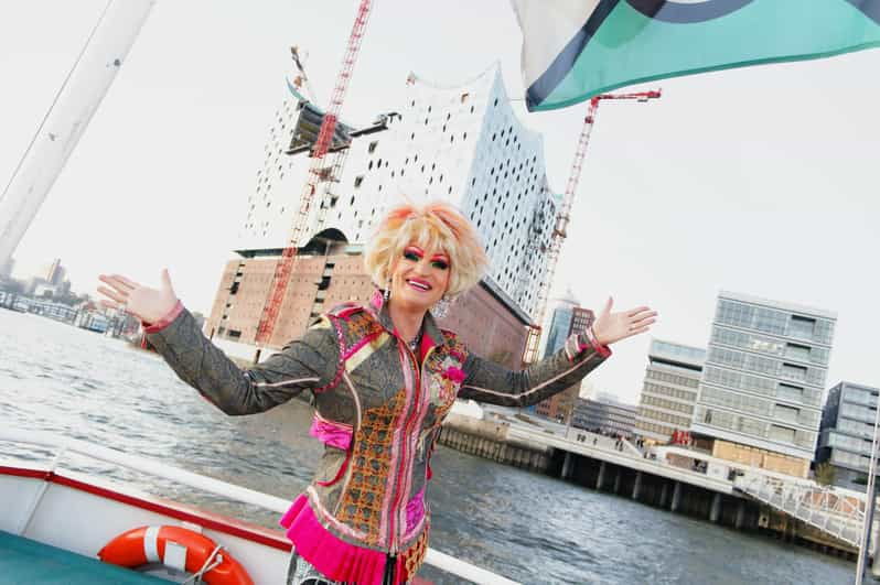 hamburg-party-harbor-cruise-with-olivia-jones