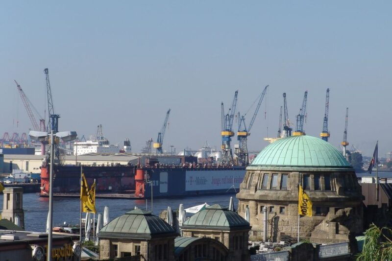 hamburg-private-2-hour-guided-tour-in-your-own-bus