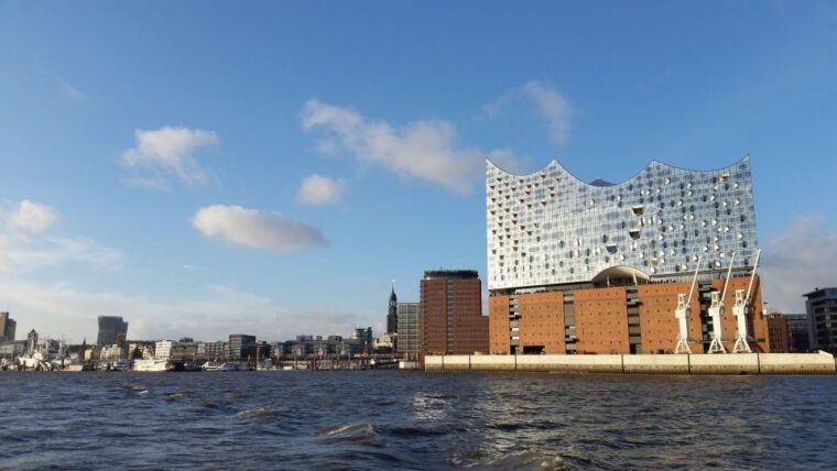 hamburg-private-3-hour-guided-car-tour