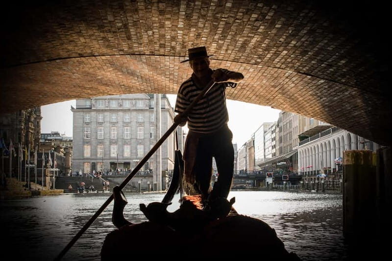 Hamburg: private Tour in the royal Venetian Alstergondel - FAQ