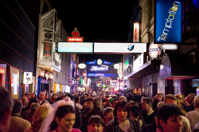 hamburg-private-tour-red-light-district-walking-tour