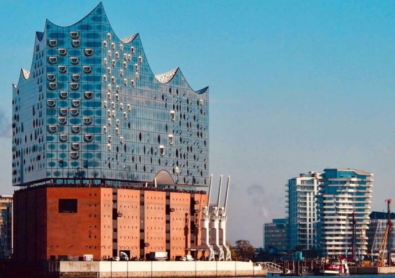 hamburg-private-tour-unesco-warehouse-district-and-hafencity