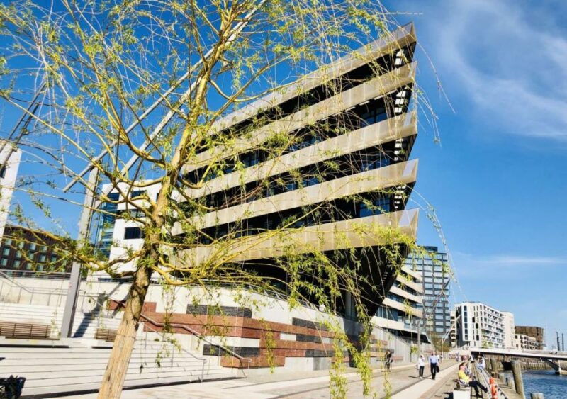 hamburg-private-tour-unesco-warehouse-district-and-hafencity