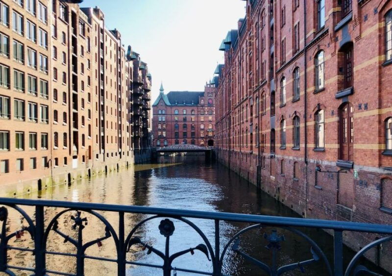 hamburg-private-tour-unesco-warehouse-district-and-hafencity