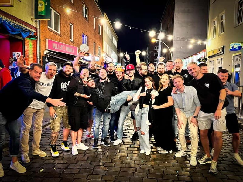 Hamburg: Pubcrawl & Nightlife Tour auf St.Pauli - Who Should Consider This Tour?