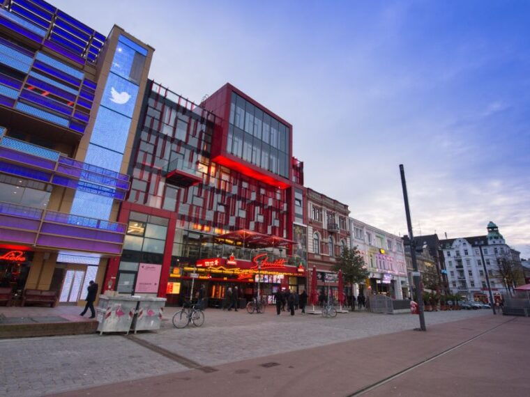 hamburg-reeperbahn-st-pauli-guided-tour-with-kiez-insider