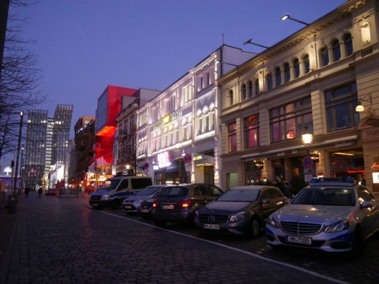 hamburg-reeperbahn-tour-with-english-speaking-guide