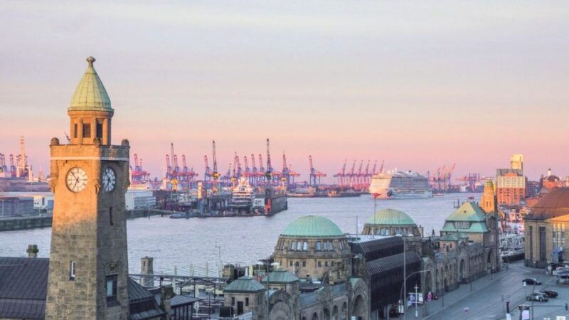 hamburg-self-guided-city-tour-with-u3-public-train