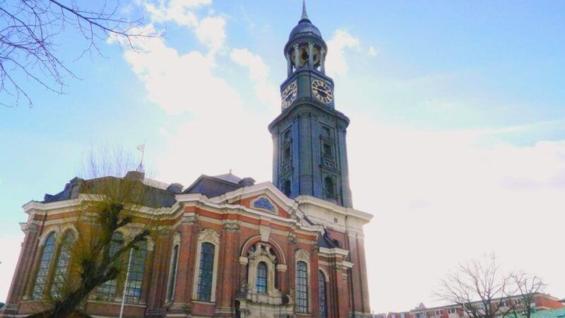 hamburg-self-guided-city-tour-with-u3-public-train
