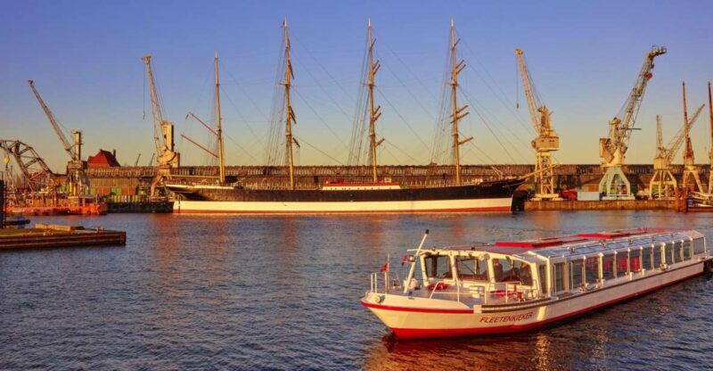 hamburg-sightseeing-cruise-through-the-citys-waterways