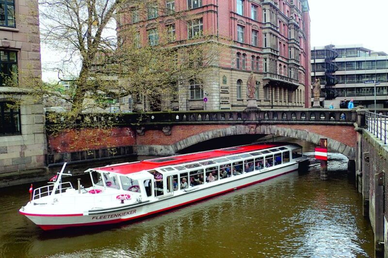 hamburg-sightseeing-cruise-through-the-citys-waterways