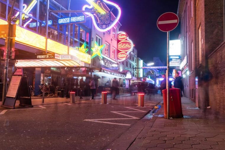hamburg-sin-sex-guided-tour-of-reeperbahn