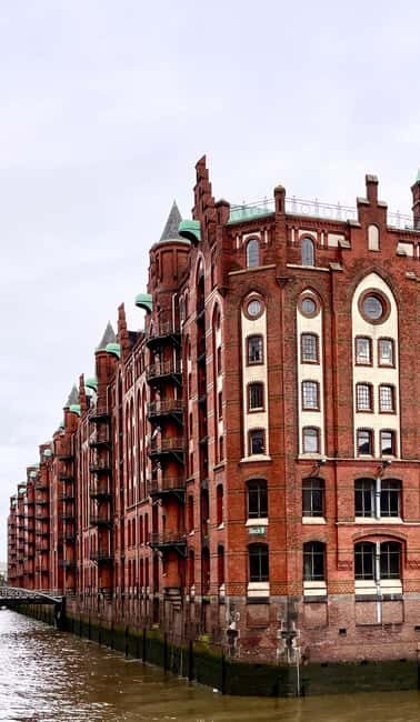 Hamburg: Speicherstadt  Stories from the heart of the trading empire - Key Points