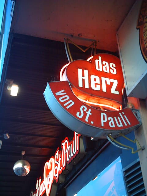hamburg-st-pauli-1-5-hour-tour