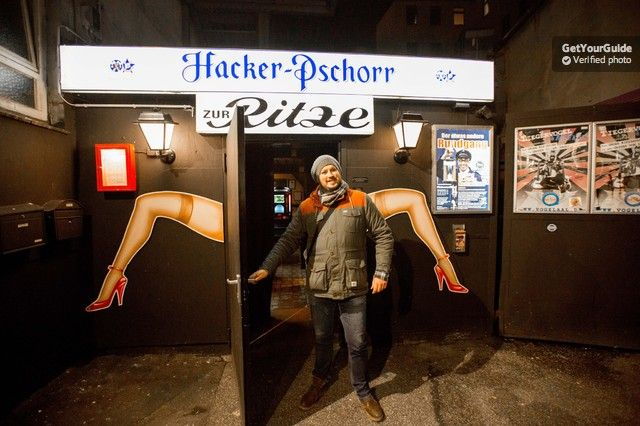 hamburg-st-pauli-red-light-district-tour
