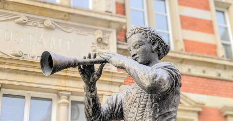 hamelin-old-town-exploration-self-guided-walking-tour