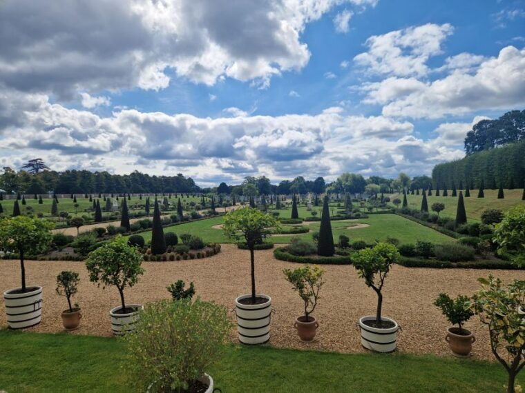 hampton-court-and-windsor-castle-a-right-royal-day-out