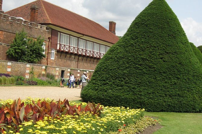 hampton-court-palace-3hr-tour-henry-viiis-william-iiis-intriguing-palaces