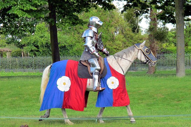 hampton-court-palace-garden-maze-private-tour-admission-with-audio-guides