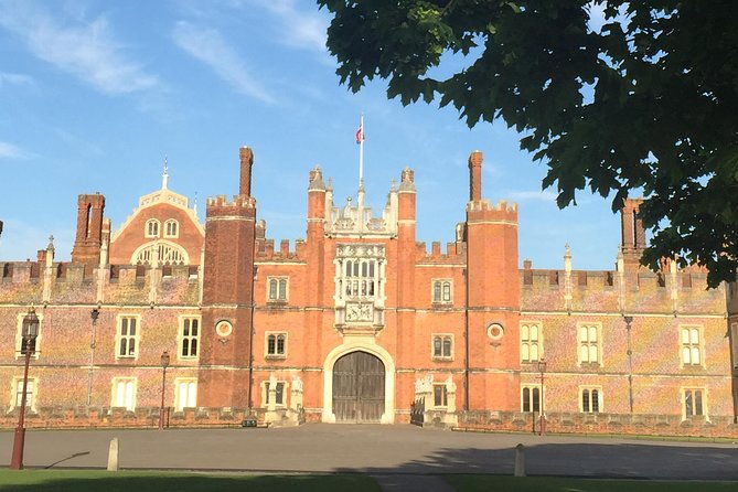 hampton-court-palace-grounds-bike-tour