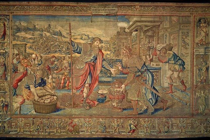 hampton-court-palace-private-tour-secrets-of-henry-viii