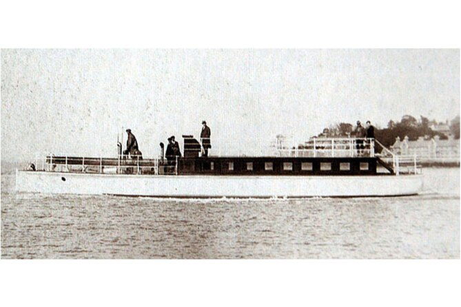 hampton-court-thames-riverboat-picnic