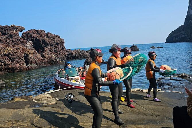 Hanbok Experience & Seasonal Half-Day Private Package Tour - FAQ