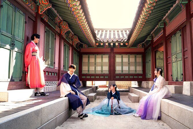 Hanbok Photoshoot in Gyeongbok Palace - Exploring the Details of the Hanbok Photoshoot Experience