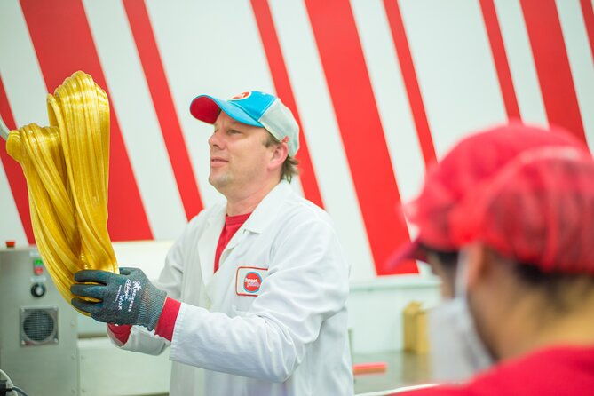 hand-pulled-lollipop-class-in-jacksonville