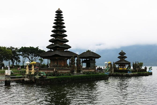 Handara Gate, Bratan Temple & Insta Spots - Why You Might Love This Tour