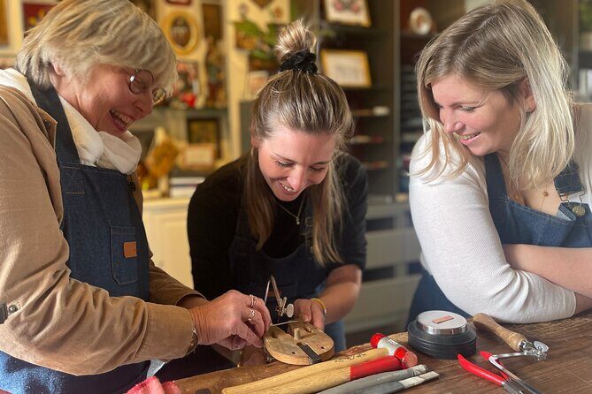 Handcraft your own silver ring in Bruges - Exploring the Experience: What to Expect