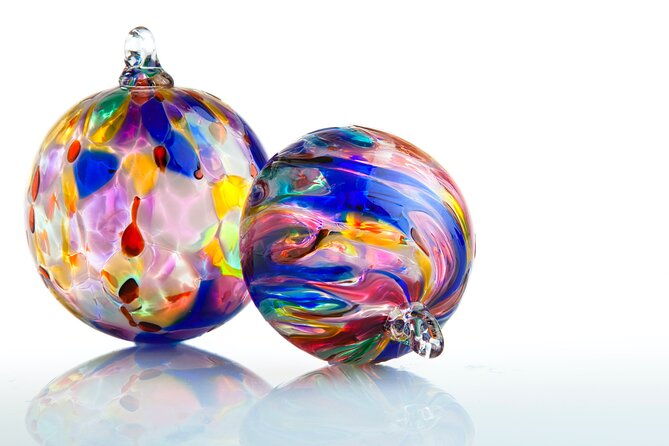 hands-on-blown-glass-ornament-experience-in-naples-2