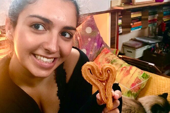 hands-on-churros-chocolate-class-on-a-london-houseboat