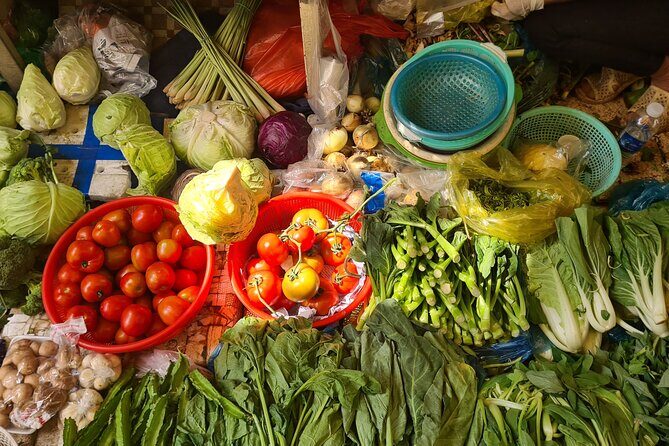 Hands on Cooking Class with Ben Thanh market visit - Key Points