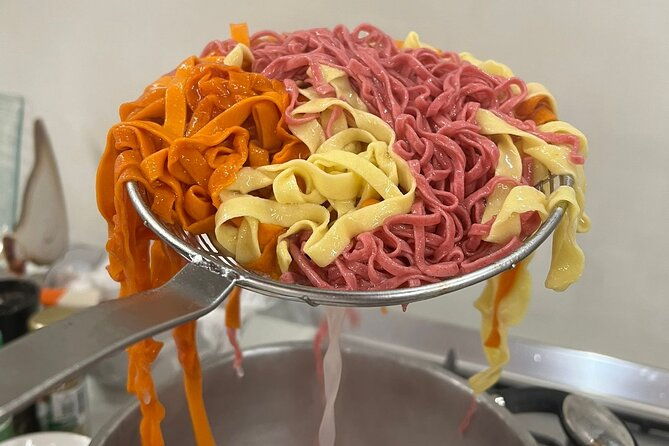 hands-on-cooking-class-with-the-somelier-in-venice-2