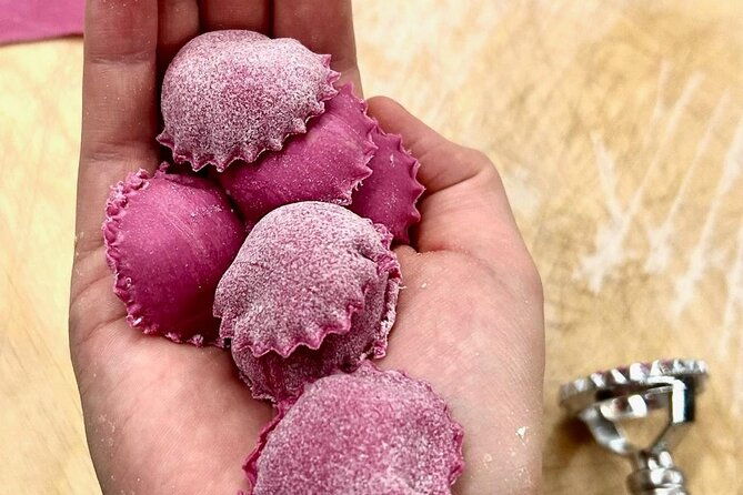 hands-on-cooking-class-with-the-somelier-in-venice-2