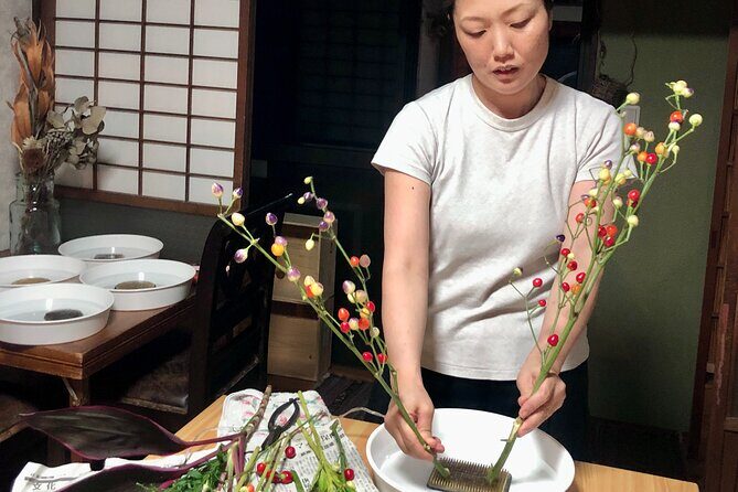 Hands-On Ikebana Making with a Local Expert in Kobe - What Reviewers Say