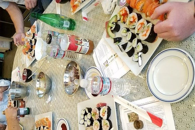 hands-on-sushi-rolls-class