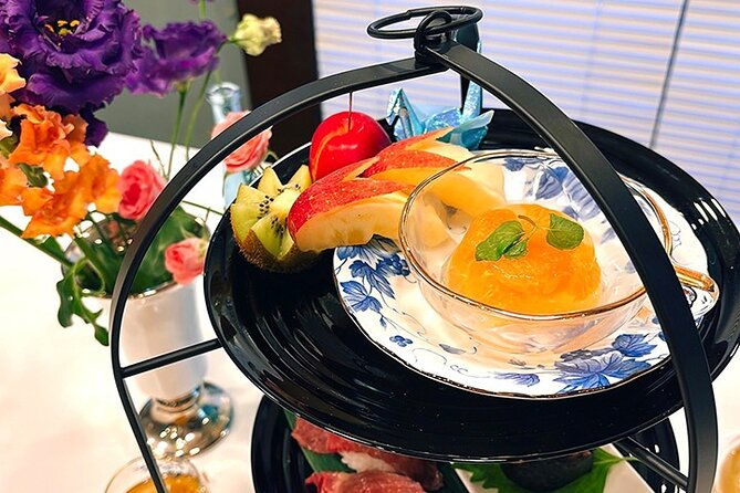 hands-on-wagyu-sushi-making-experience