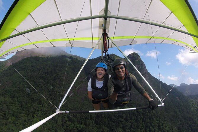 hang-gliding-fly-in-rio