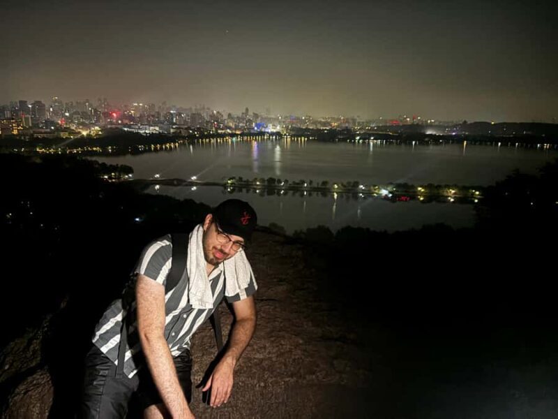 Hangzhou After Dark: Baoshi Hill for the Adventurous - Who Will Enjoy This Experience?