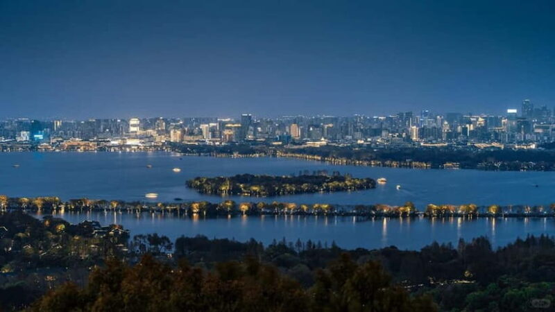 Hangzhou : Cool Morning/Night Baoshi Mountain Guided Tour - Key Points